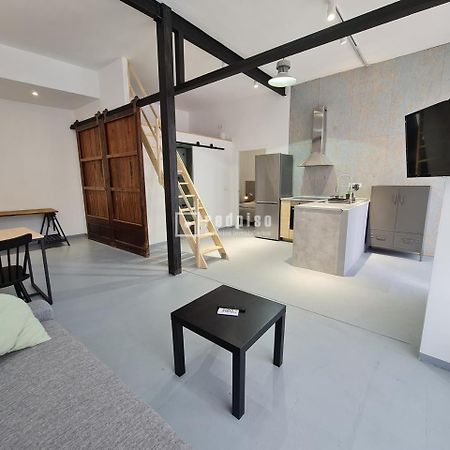 Marie Curie Apartment Валенсия Екстериор снимка